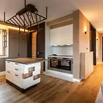 Hillmax Residence