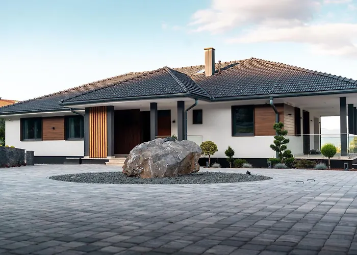 Hillmax Residence
